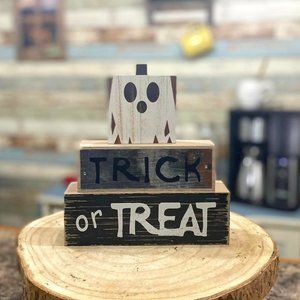 Halloween 2-pc Set "Tick or Treat" Wood Décor